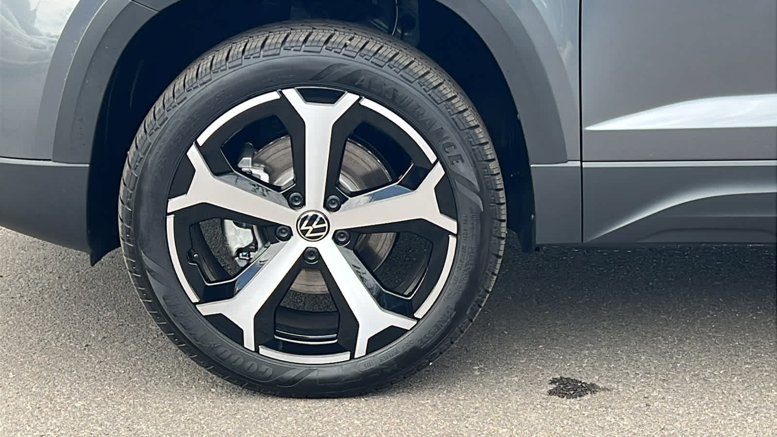 Thumbnail: 2025 Volkswagen Taos - 9