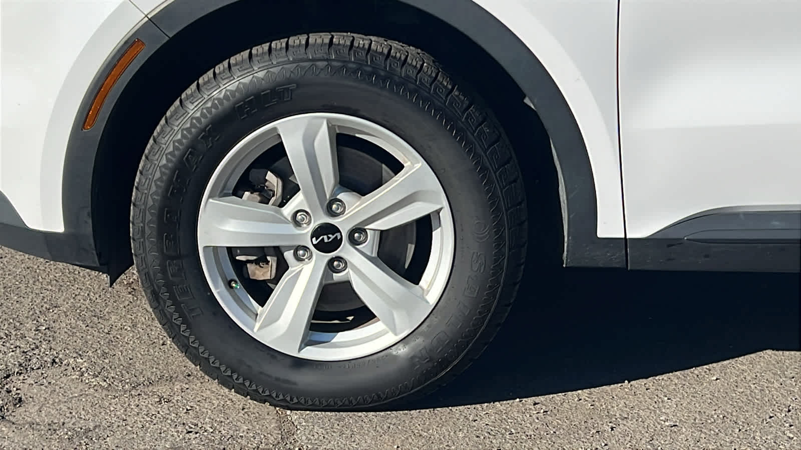 Thumbnail: 2022 Kia Sorento - 9