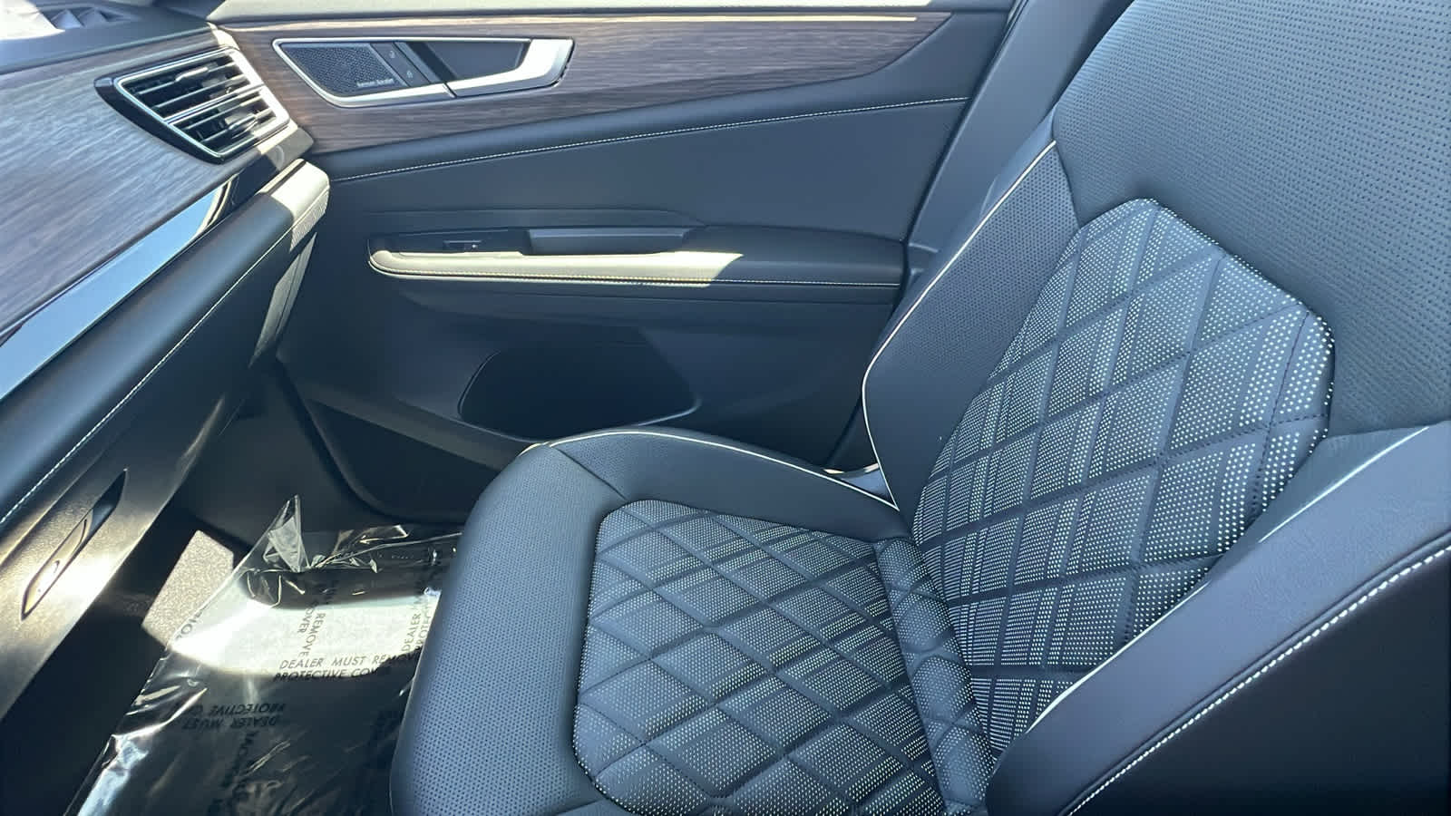 Thumbnail: 2026 Volkswagen Atlas - 12