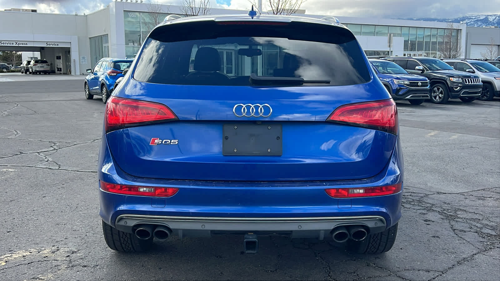 Thumbnail: 2017 Audi SQ5 - 6