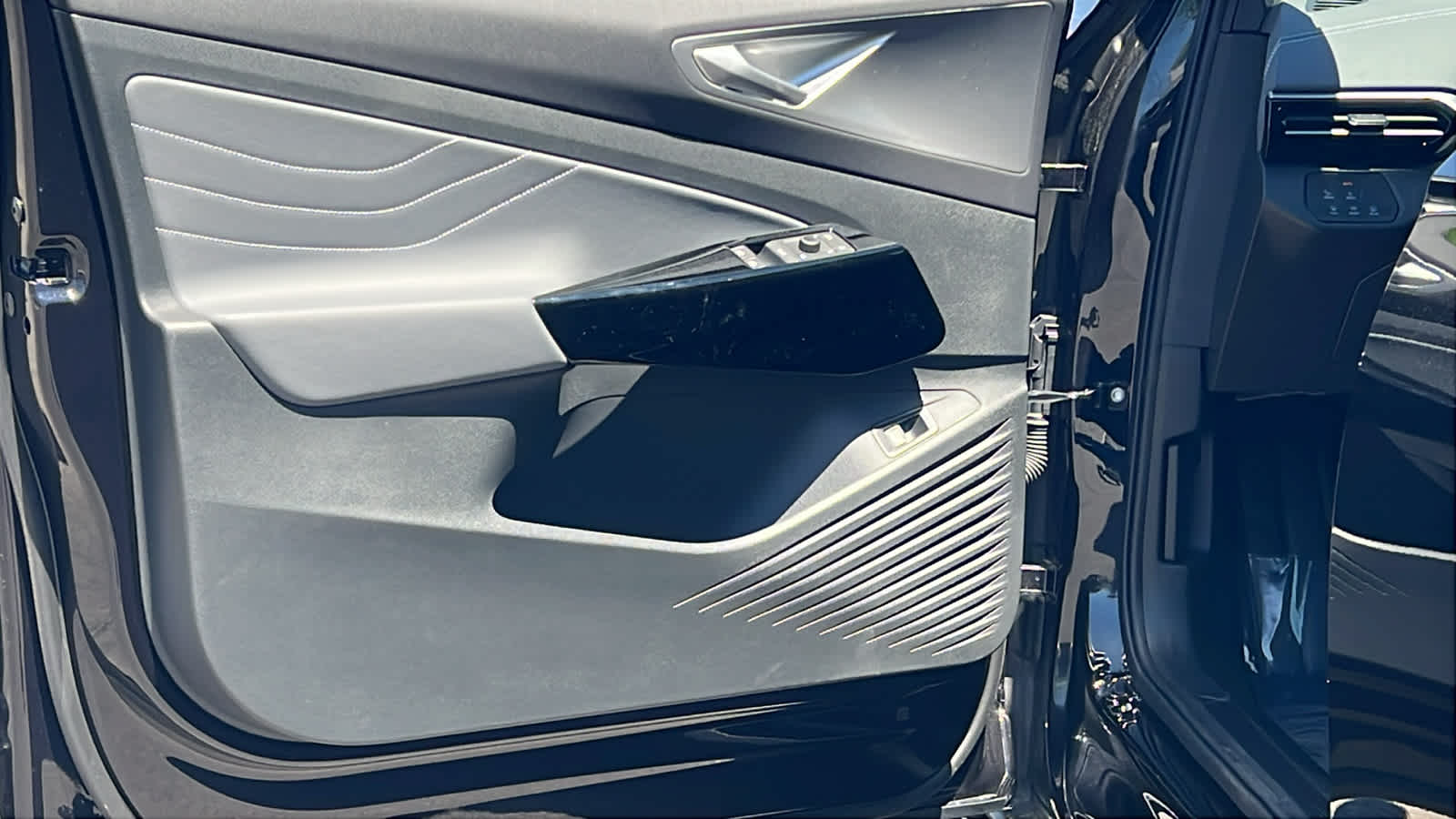 Thumbnail: 2026 Volkswagen ID.4 - 23