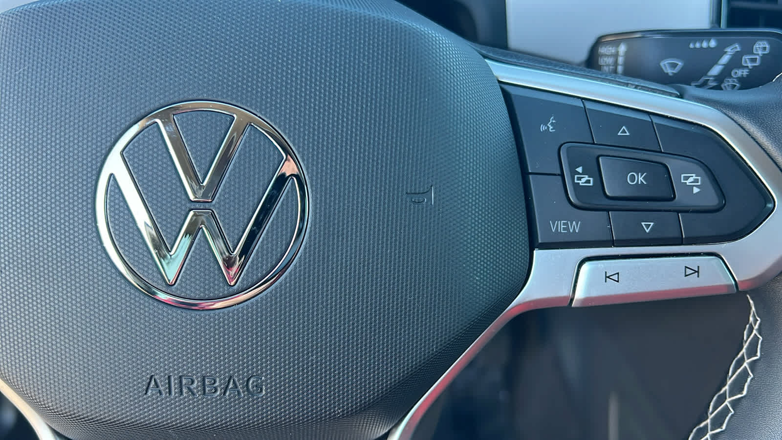 Thumbnail: 2022 Volkswagen Atlas - 20