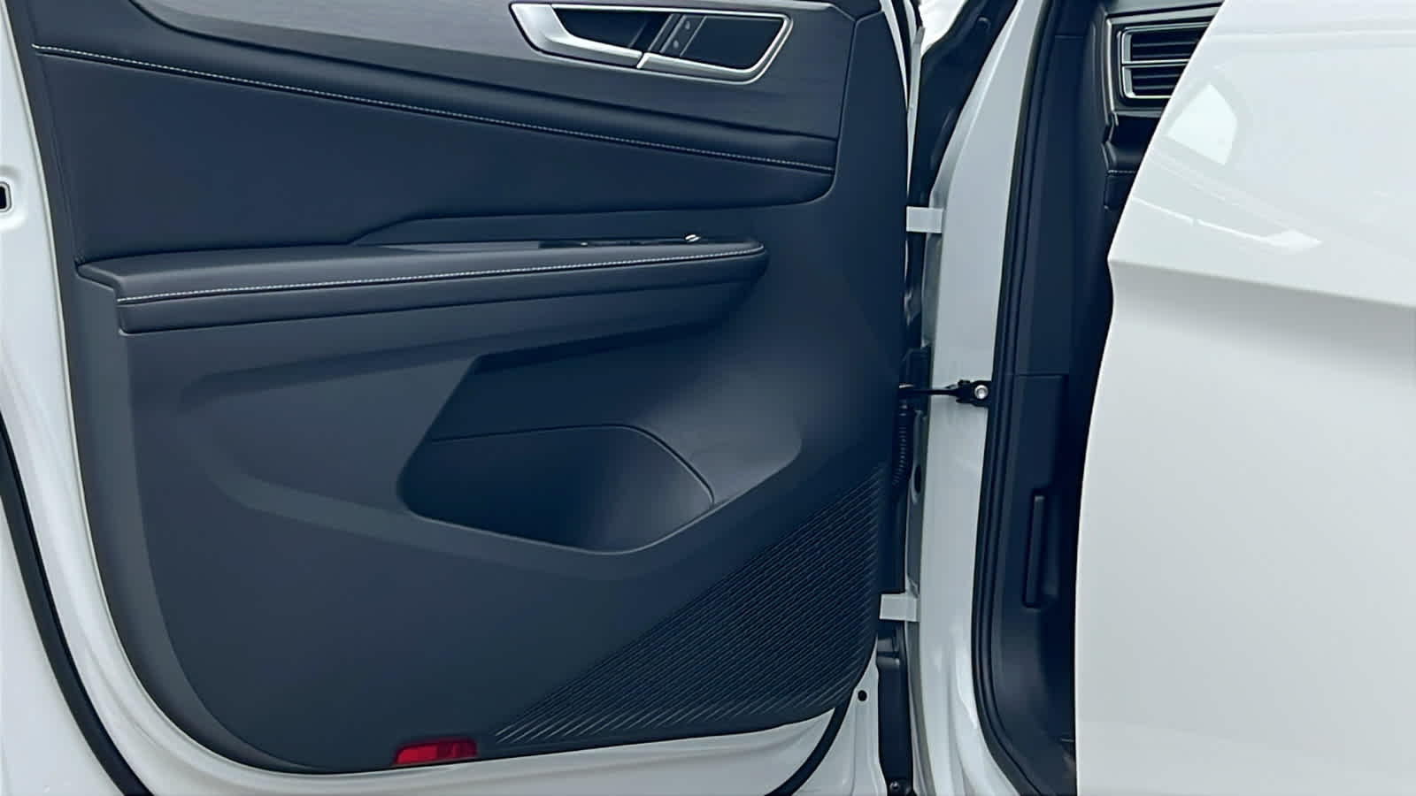 Thumbnail: 2026 Volkswagen Atlas - 23