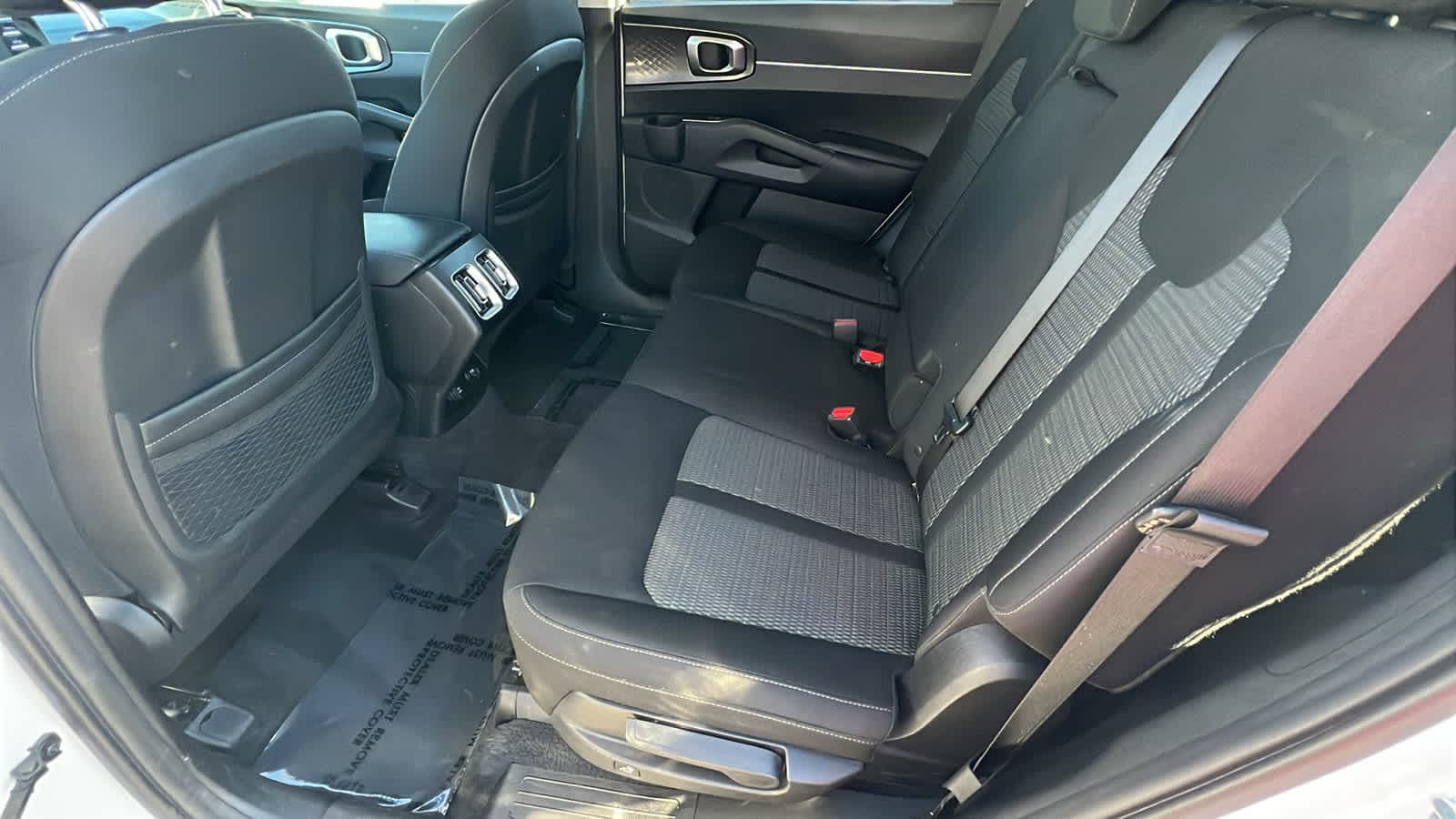 Thumbnail: 2022 Kia Sorento - 24