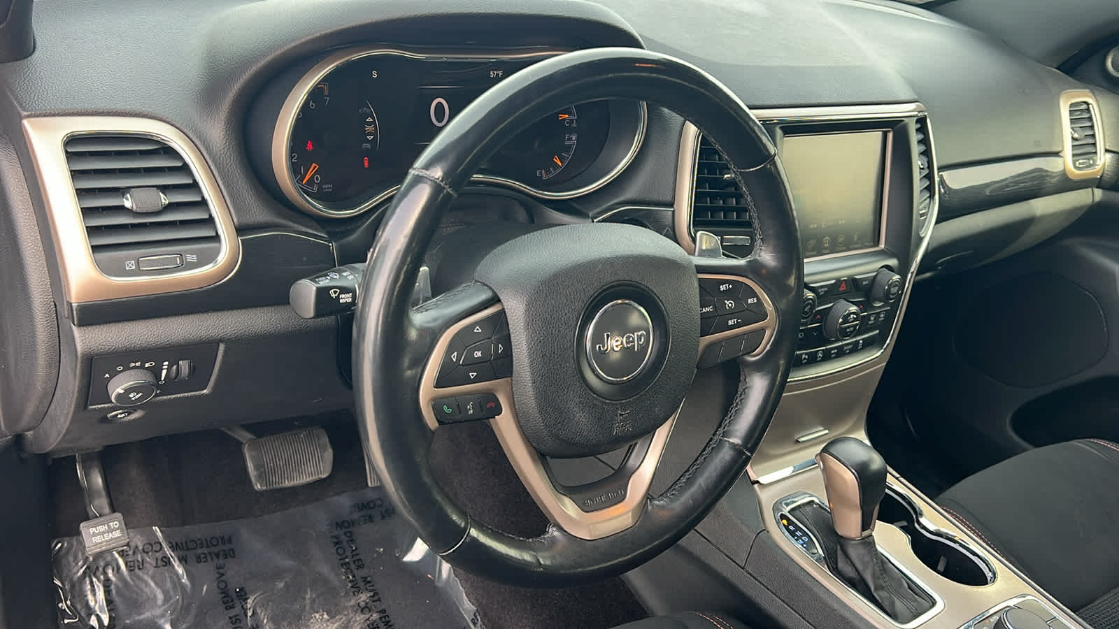 Thumbnail: 2017 Jeep Grand Cherokee - 10