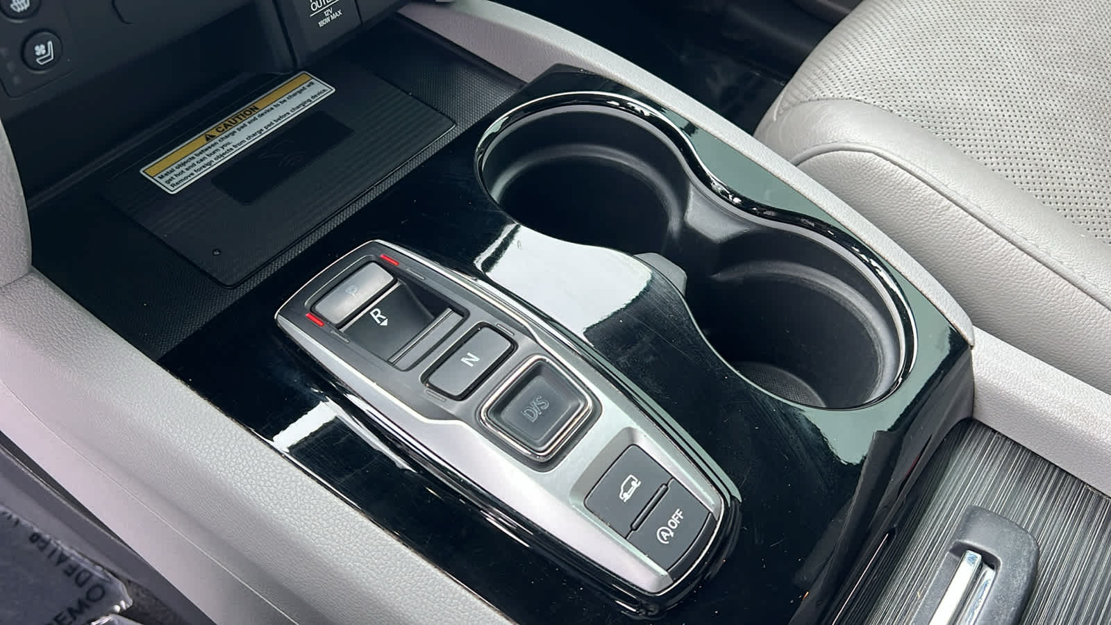 Thumbnail: 2019 Honda Pilot - 13