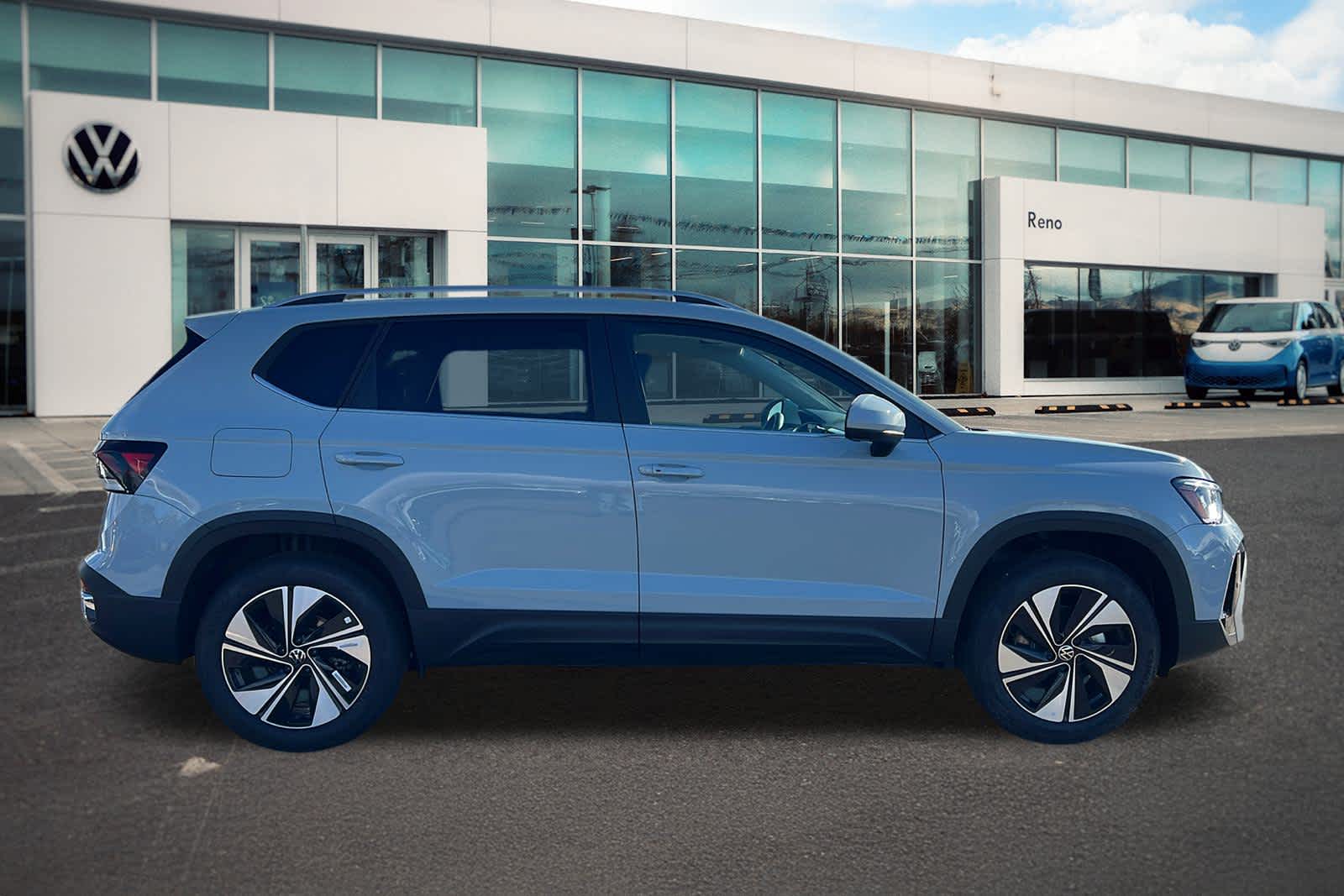 Thumbnail: 2026 Volkswagen Taos - 4