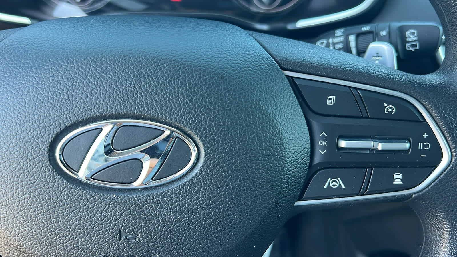 Thumbnail: 2022 Hyundai Santa Fe - 20