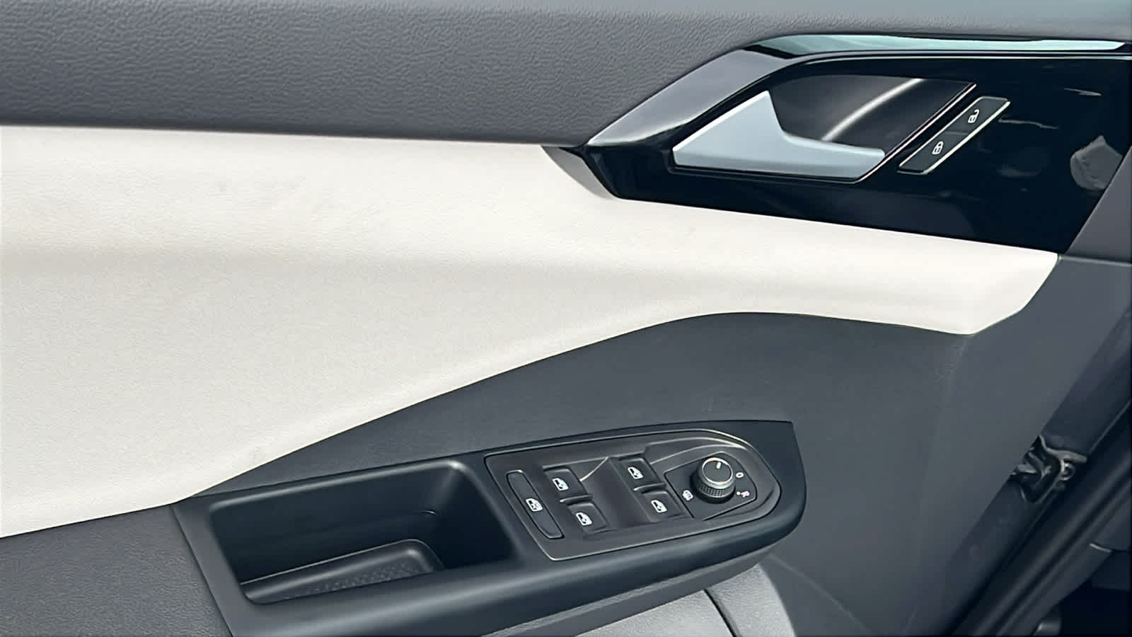 Thumbnail: 2026 Volkswagen Taos - 21