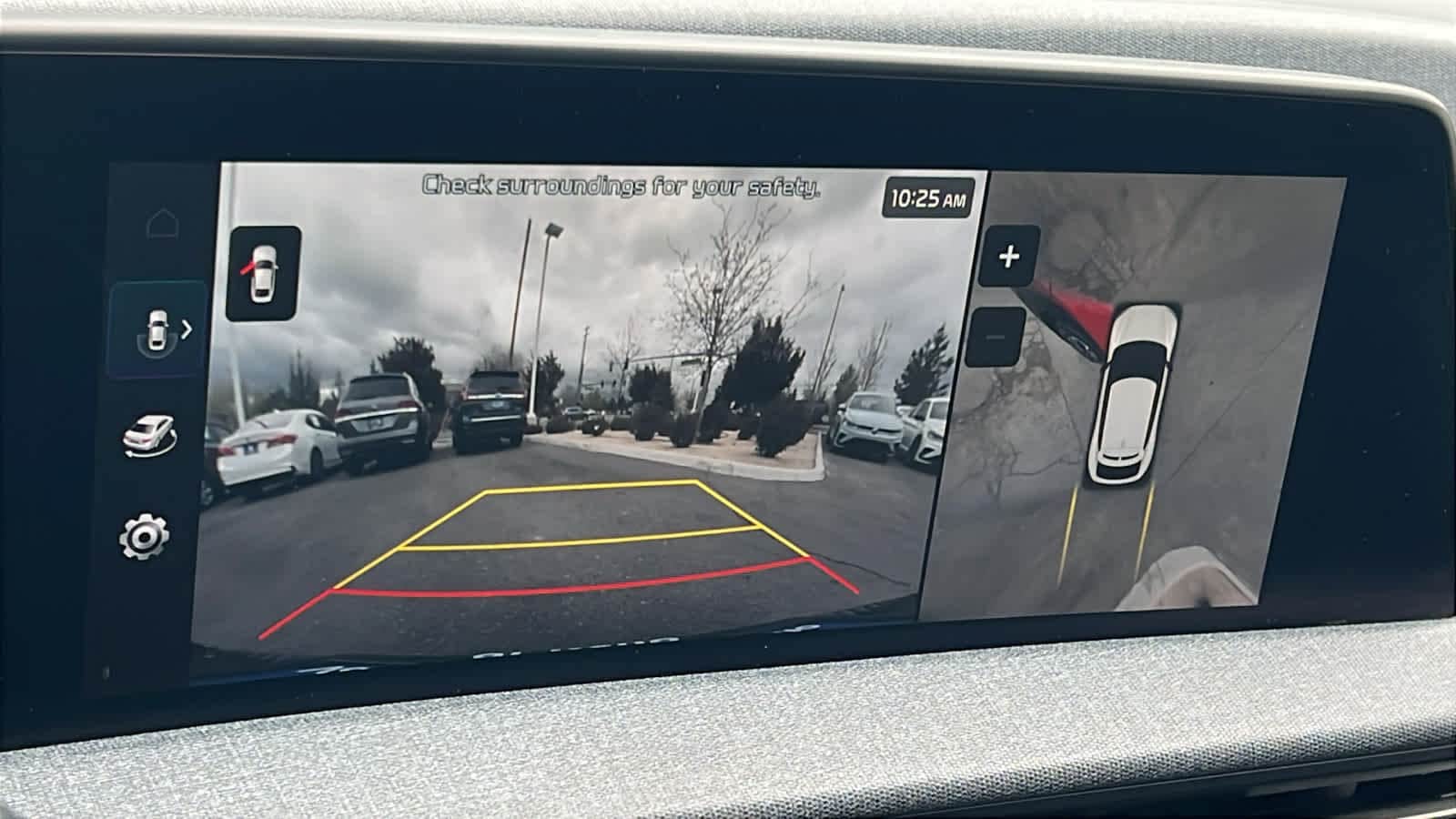 Thumbnail: 2022 Kia EV6 - 16