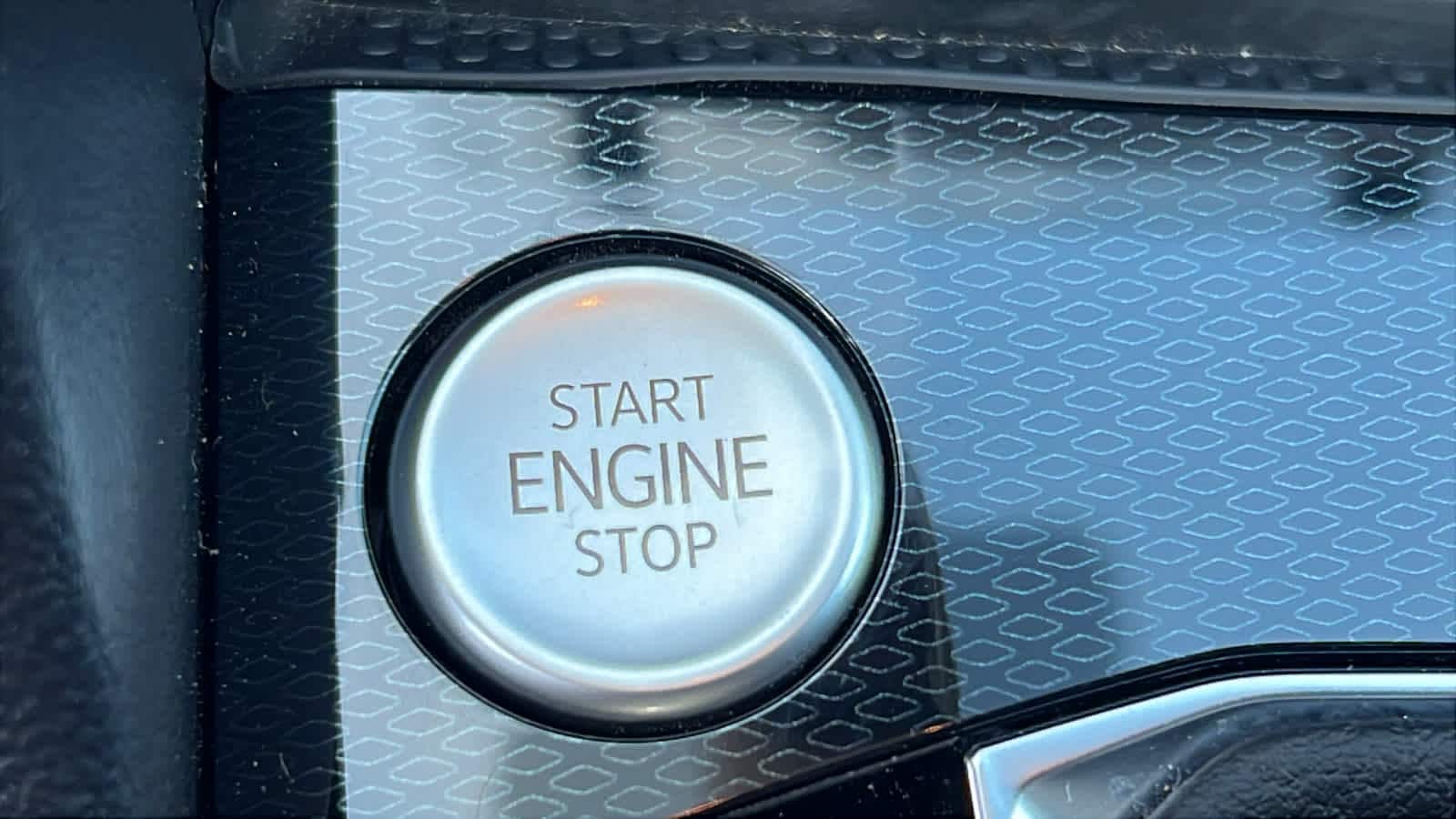 Thumbnail: 2025 Volkswagen Taos - 17