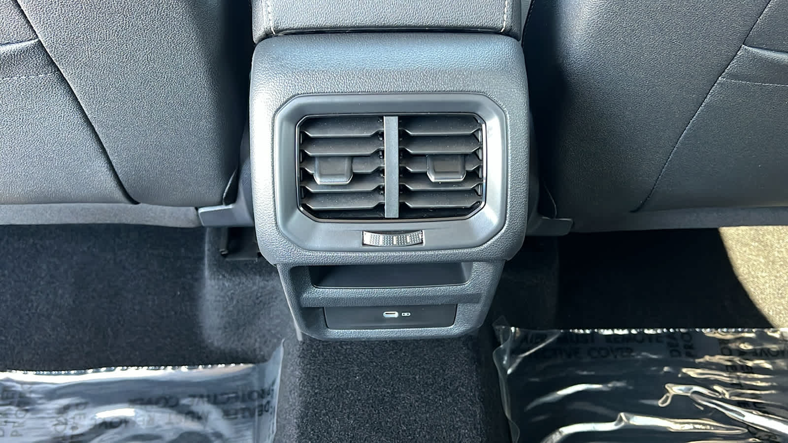 Thumbnail: 2025 Volkswagen Taos - 25