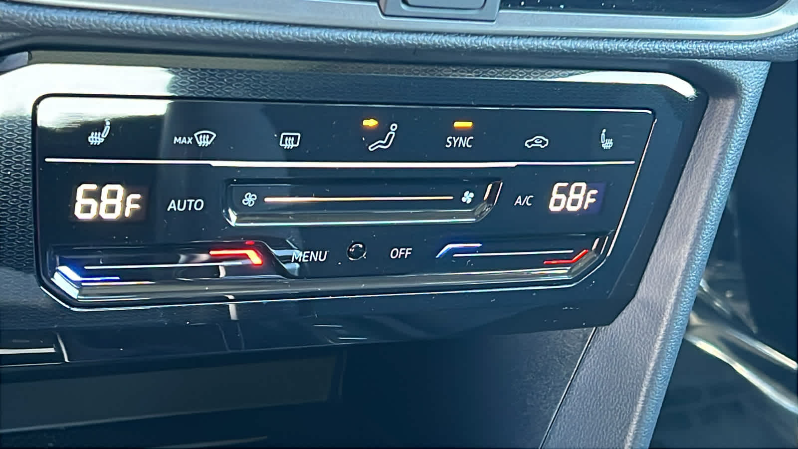 Thumbnail: 2026 Volkswagen Taos - 14