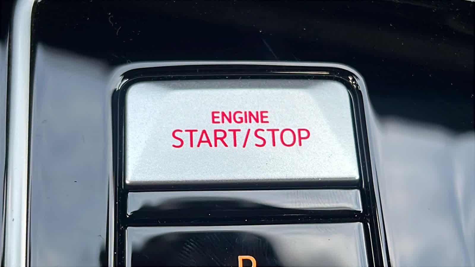 Thumbnail: 2025 Volkswagen Golf - 17