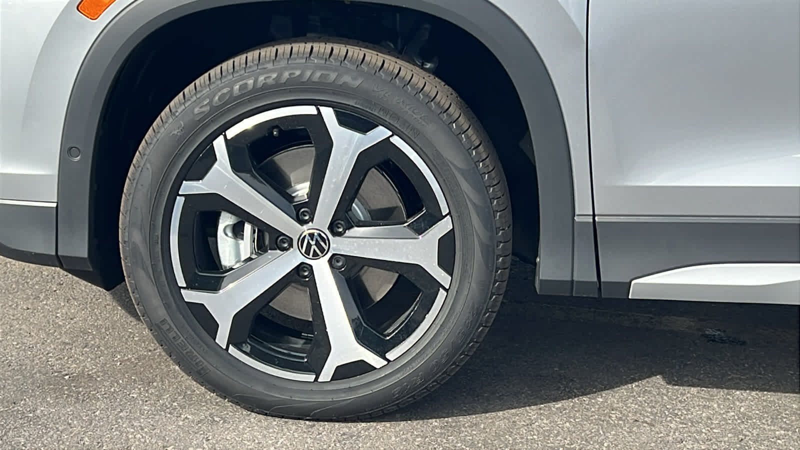 Thumbnail: 2026 Volkswagen Tiguan - 9