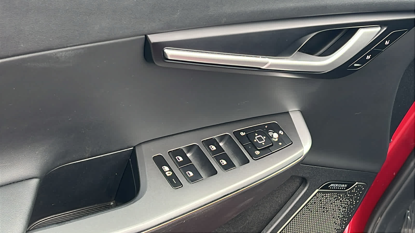 Thumbnail: 2022 Kia EV6 - 22