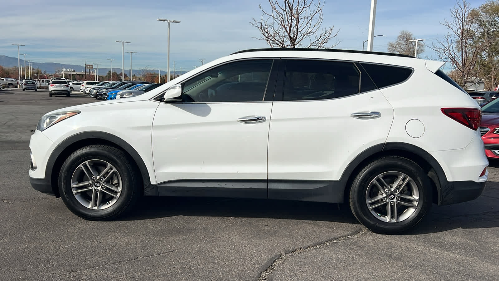 Thumbnail: 2017 Hyundai Santa Fe - 8