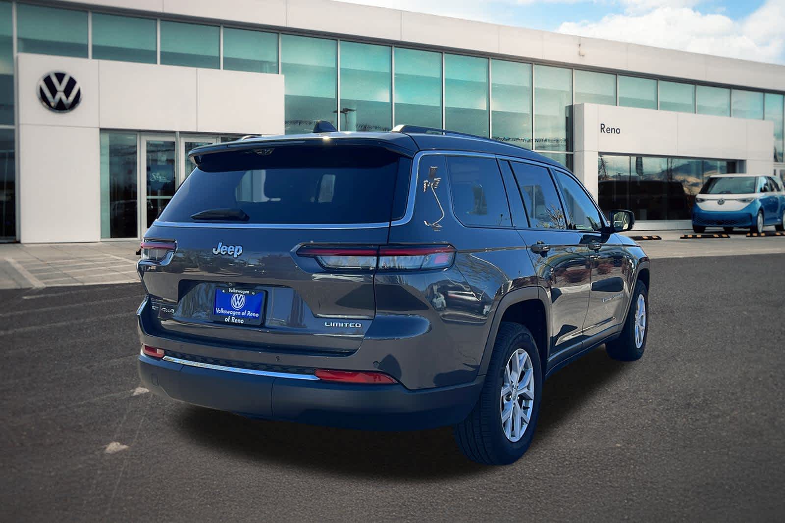 Thumbnail: 2022 Jeep Grand Cherokee - 5