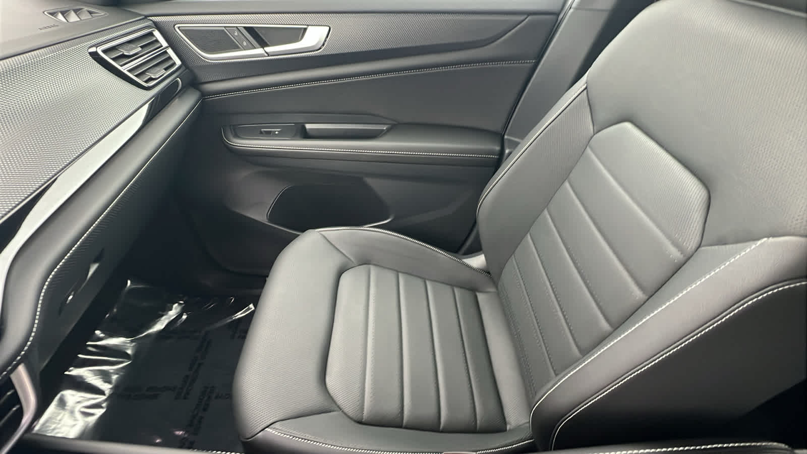 Thumbnail: 2026 Volkswagen Atlas - 12