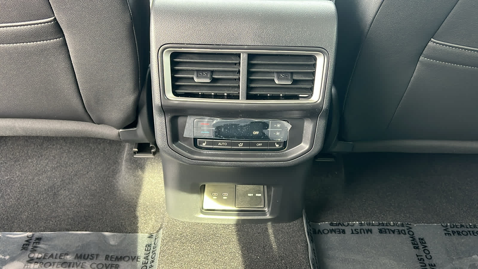 Thumbnail: 2026 Volkswagen Atlas - 25