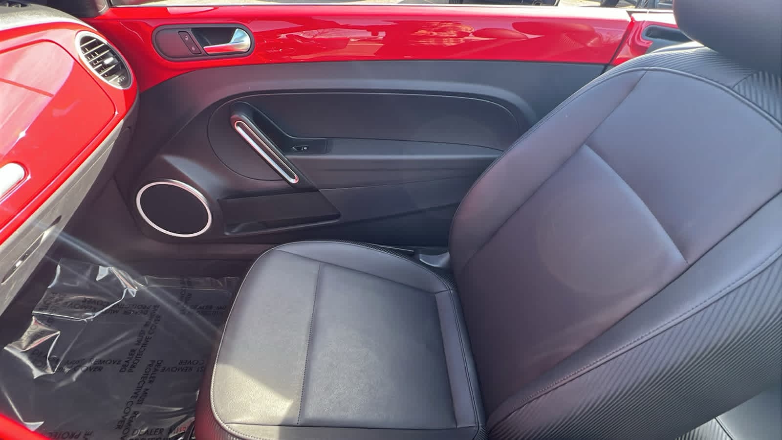 Thumbnail: 2019 Volkswagen Beetle - 12