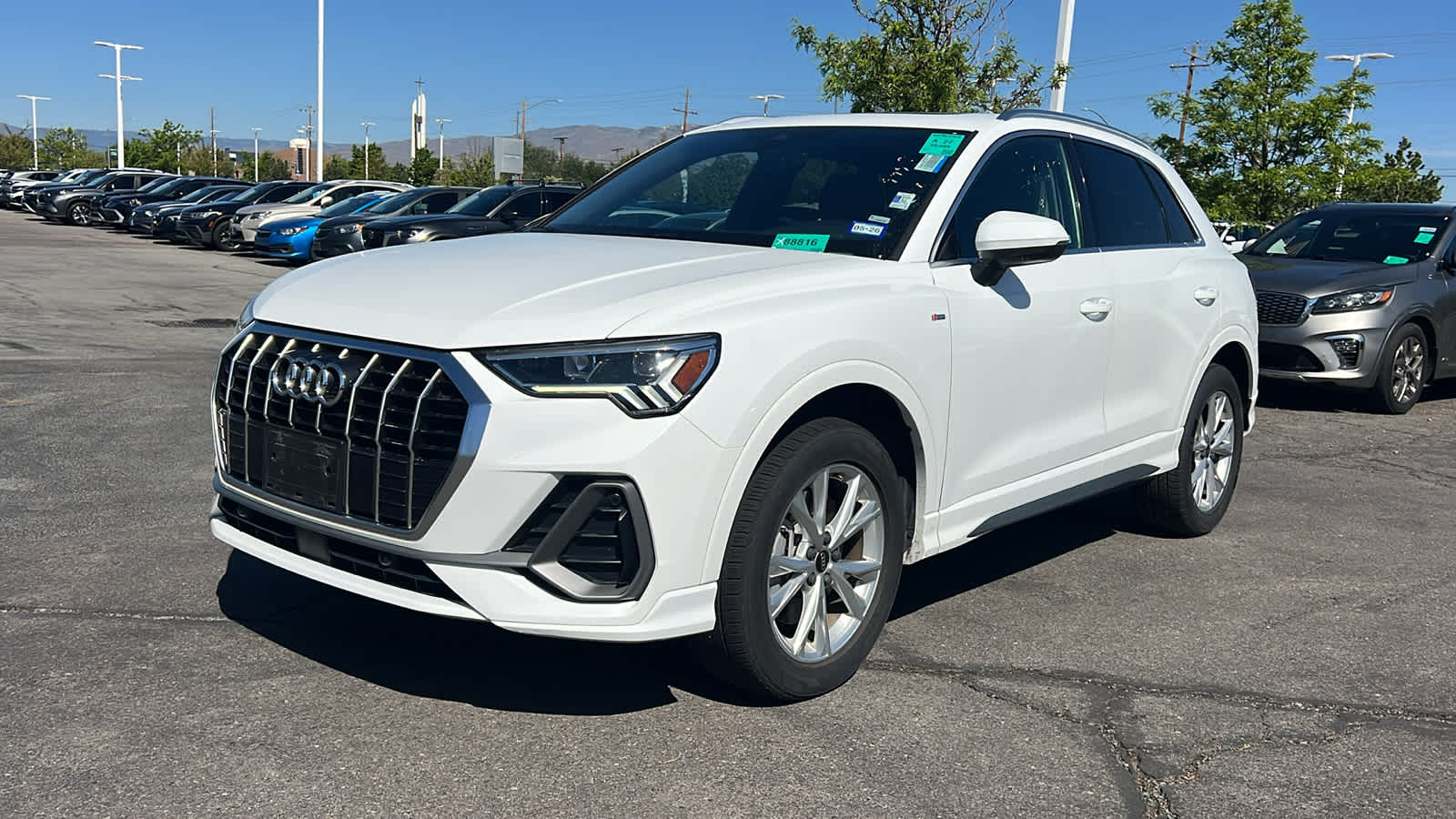 Thumbnail: 2023 Audi Q3 - 1