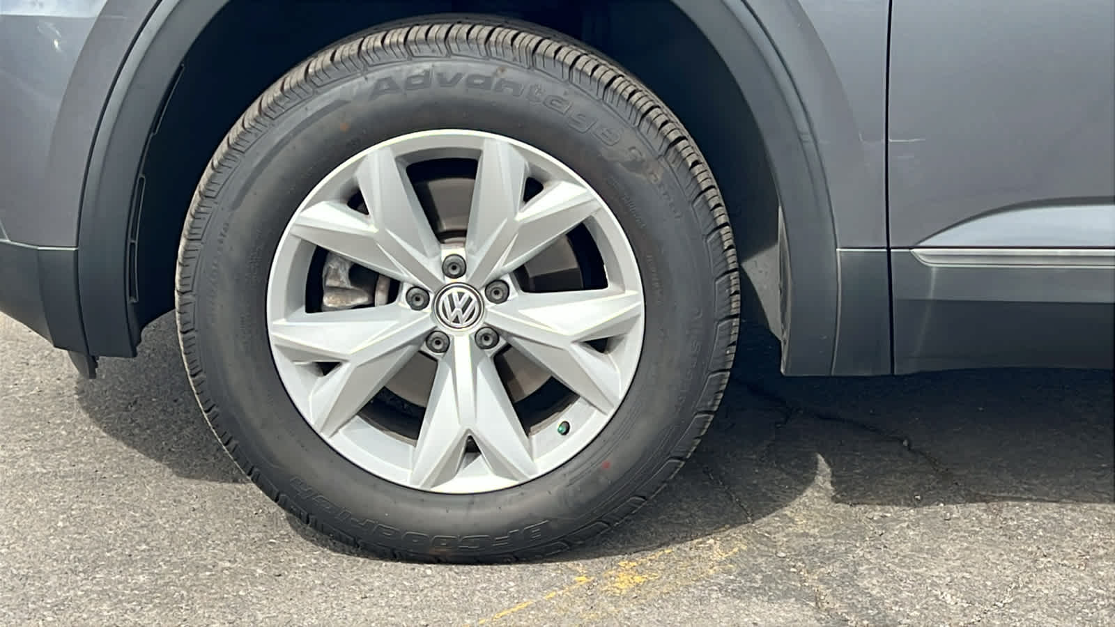 Thumbnail: 2018 Volkswagen Atlas - 9