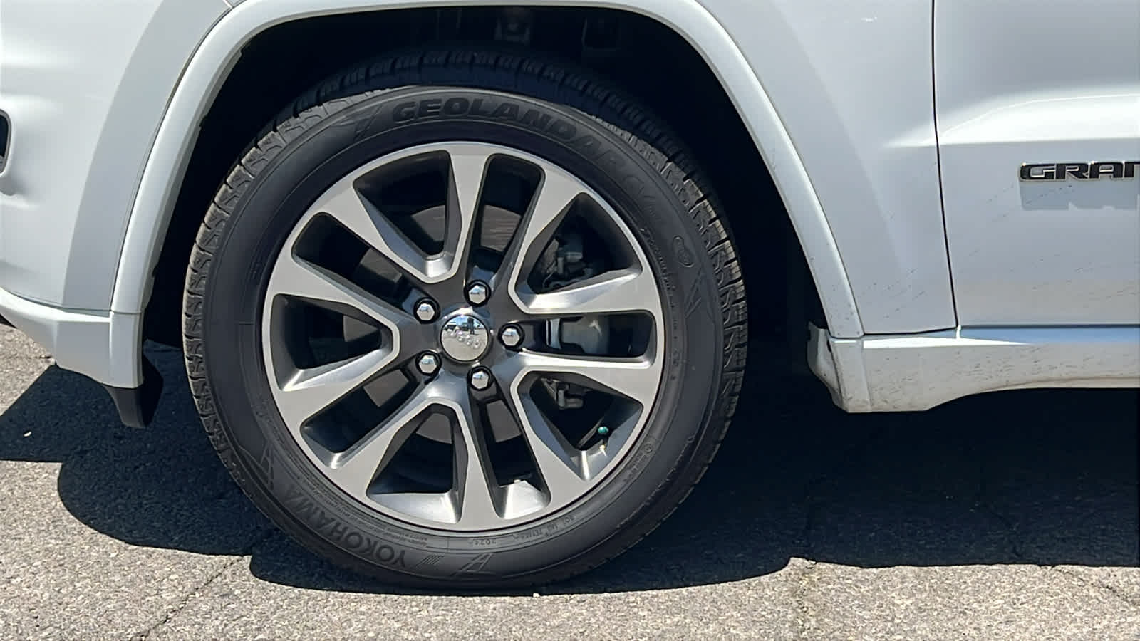 2018 Jeep Grand Cherokee Overland 9