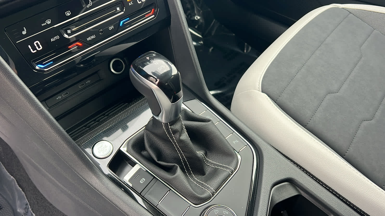 Thumbnail: 2026 Volkswagen Taos - 13