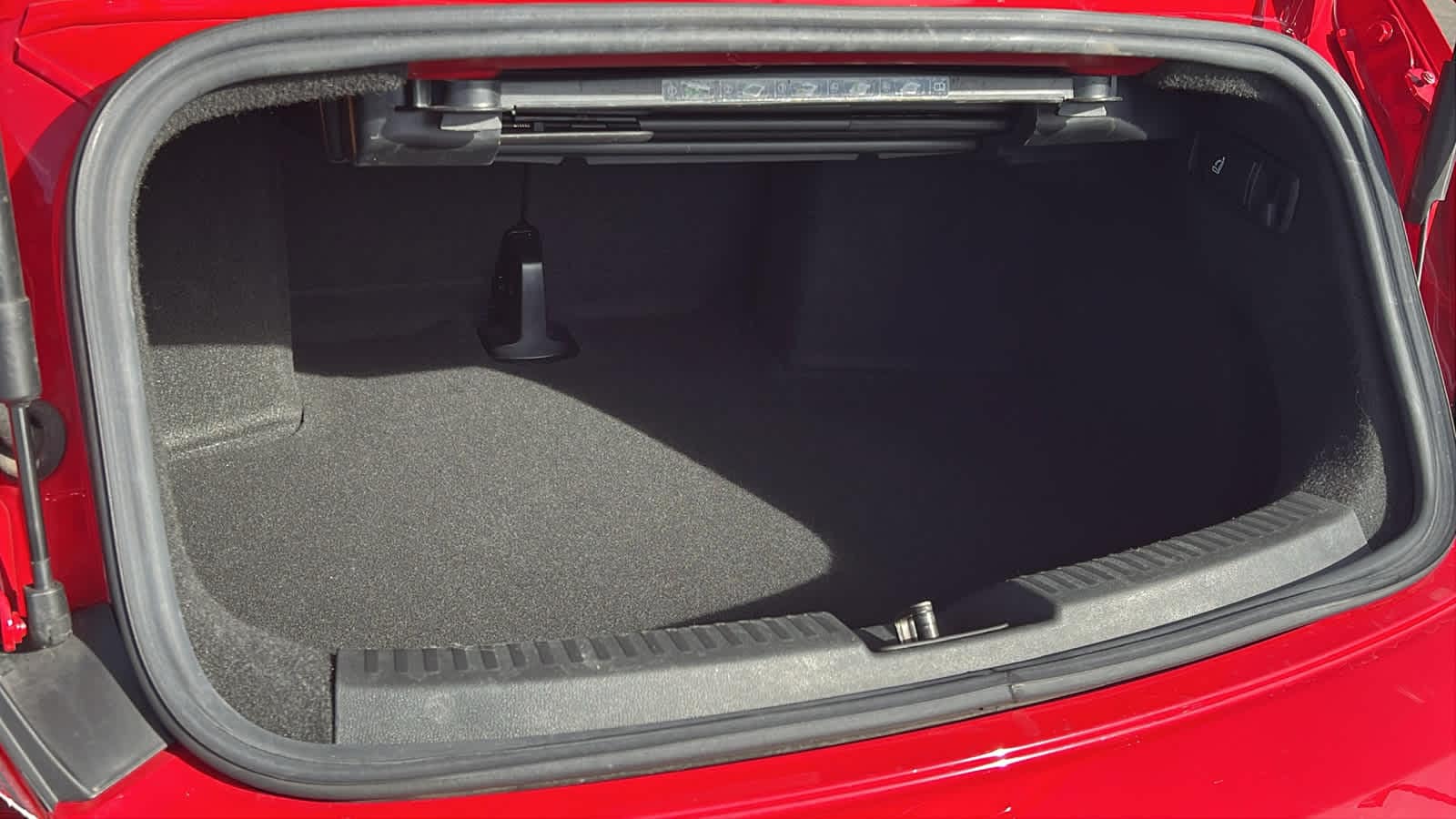 Thumbnail: 2019 Volkswagen Beetle - 25