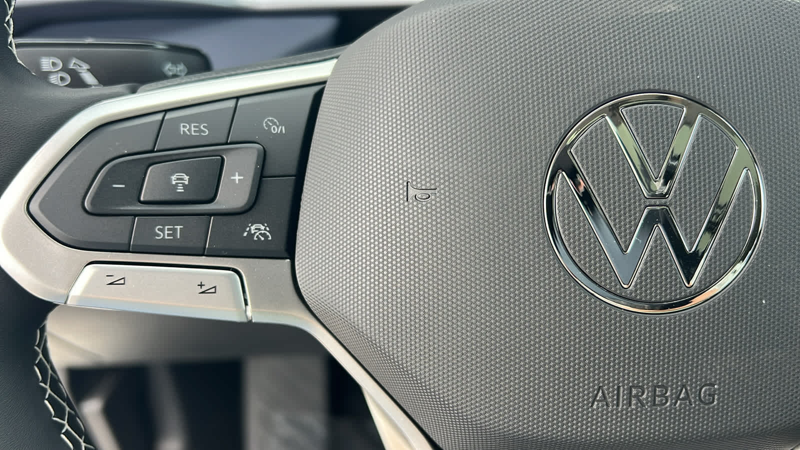 Thumbnail: 2025 Volkswagen Taos - 19