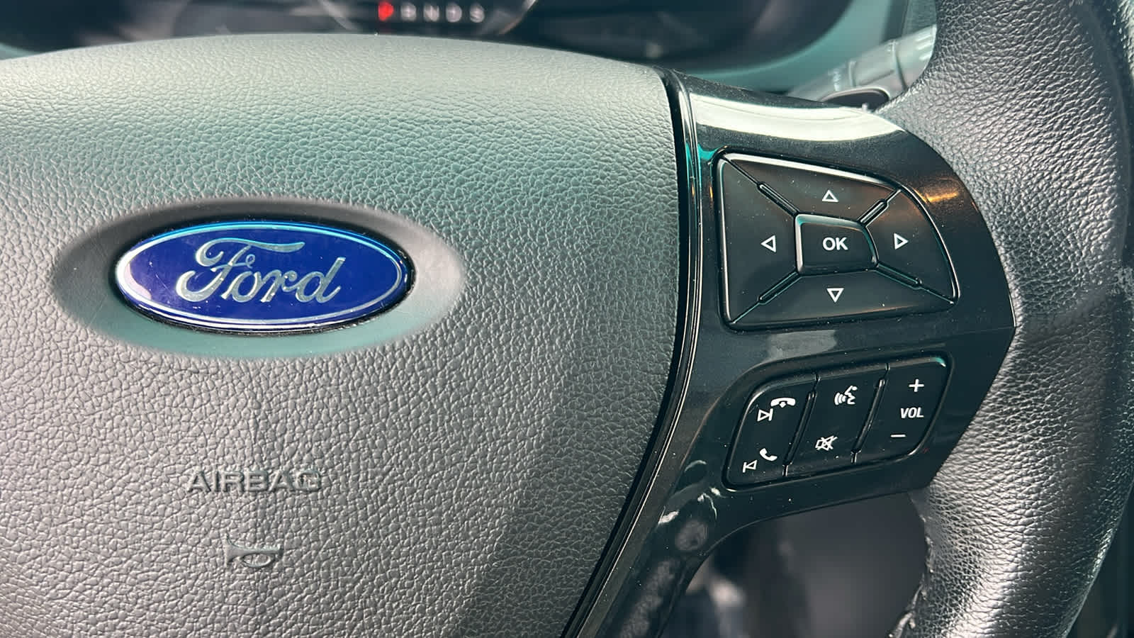 Thumbnail: 2017 Ford Explorer - 20