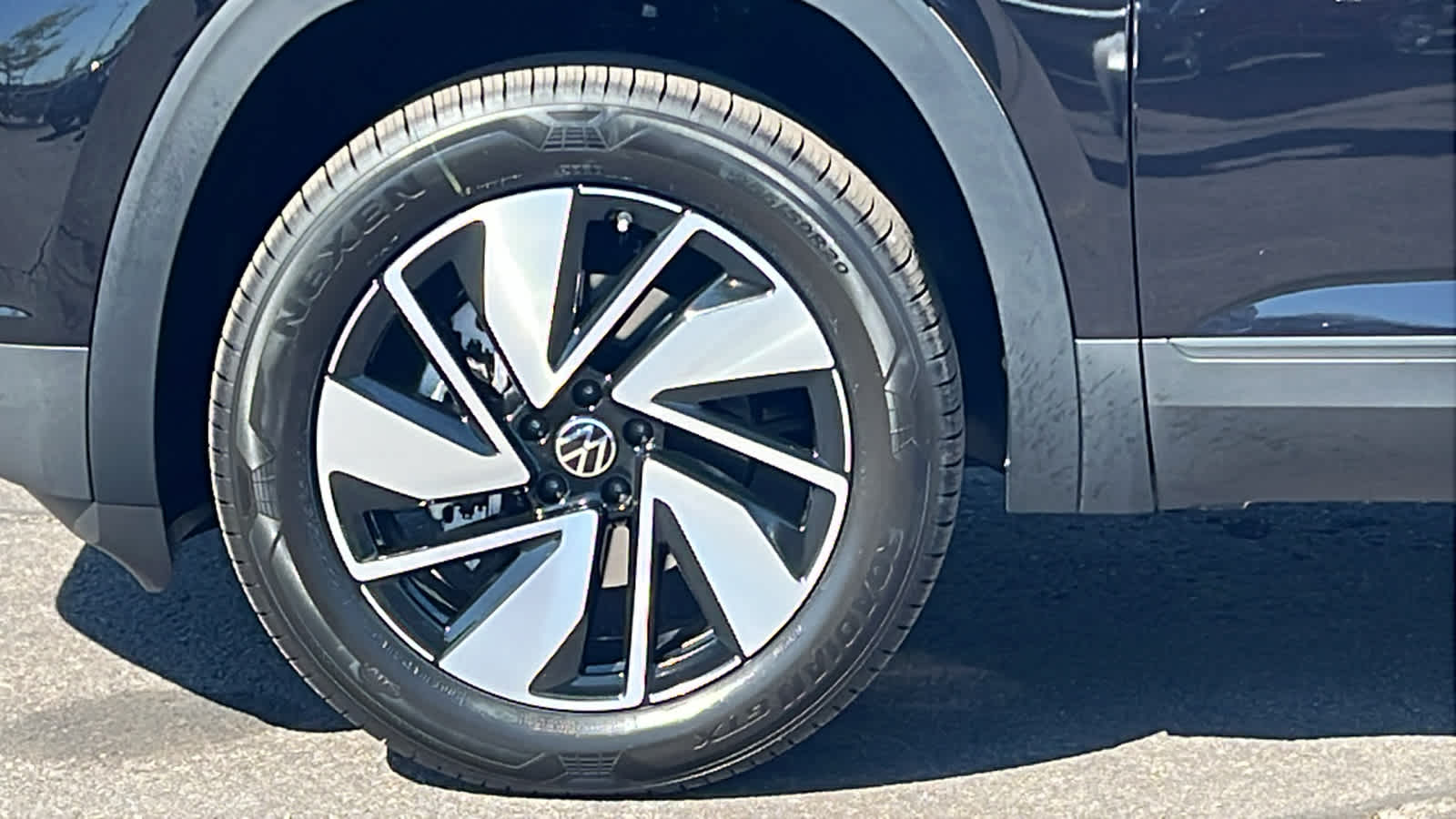 Thumbnail: 2026 Volkswagen Atlas - 9