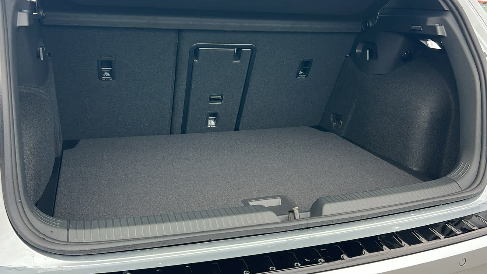 Thumbnail: 2025 Volkswagen Golf - 27