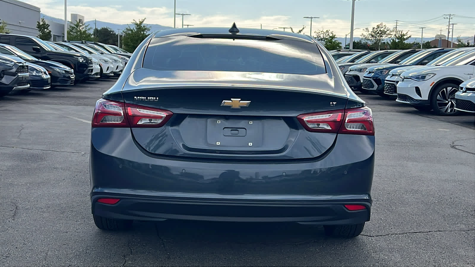 Thumbnail: 2020 Chevrolet Malibu - 6
