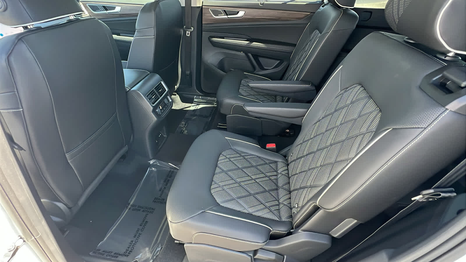 Thumbnail: 2026 Volkswagen Atlas - 24