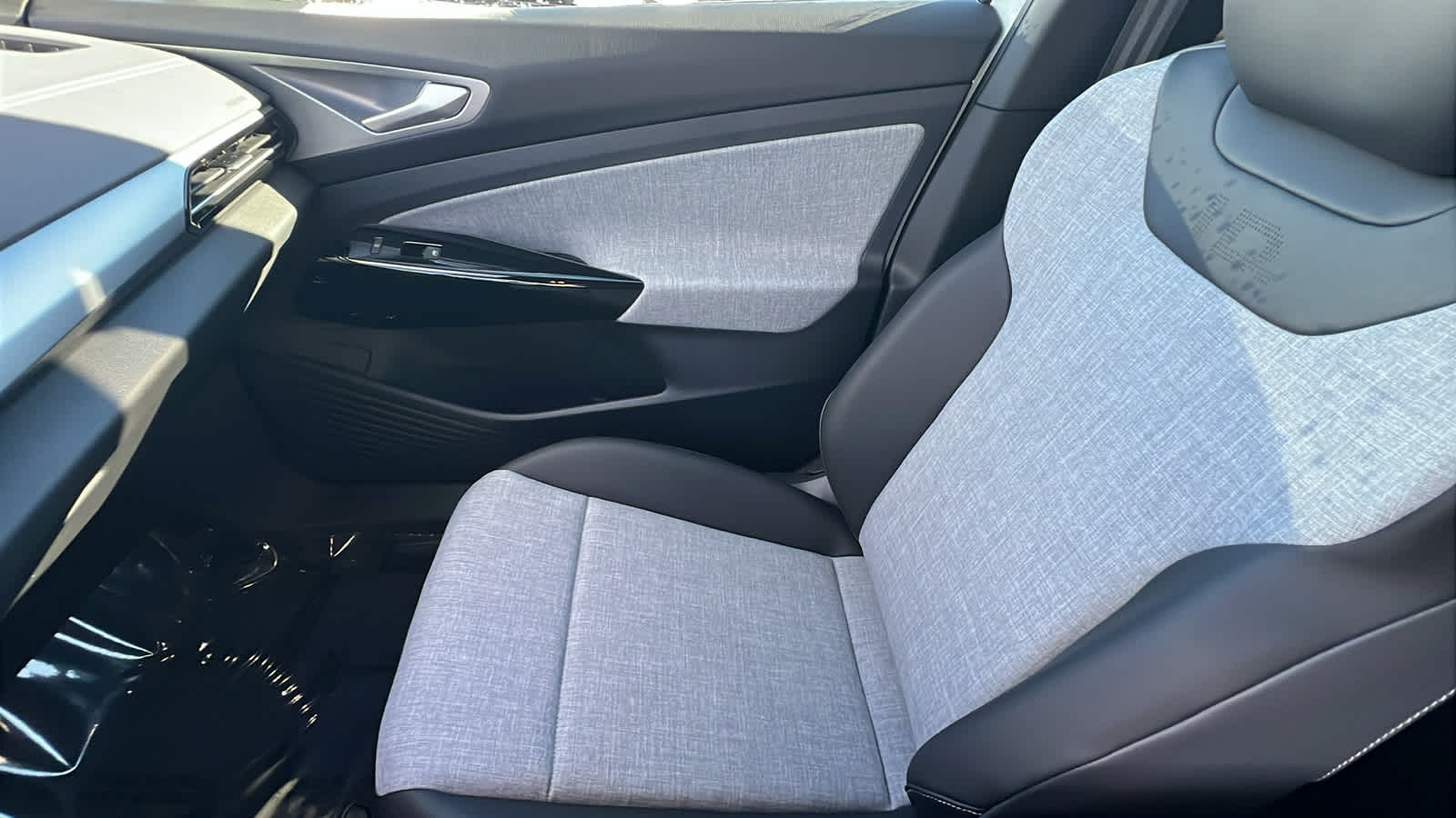 Thumbnail: 2026 Volkswagen ID.4 - 12