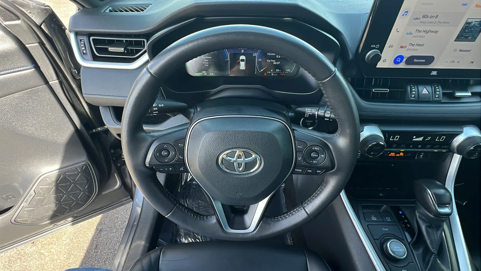 Thumbnail: 2024 Toyota RAV4 - 18