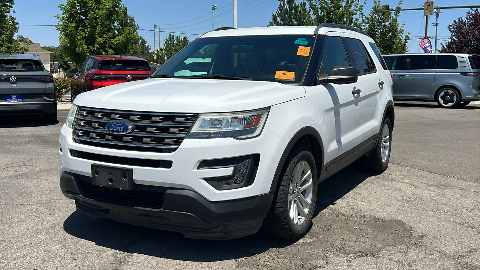 2016 Ford Explorer Base Hero Image