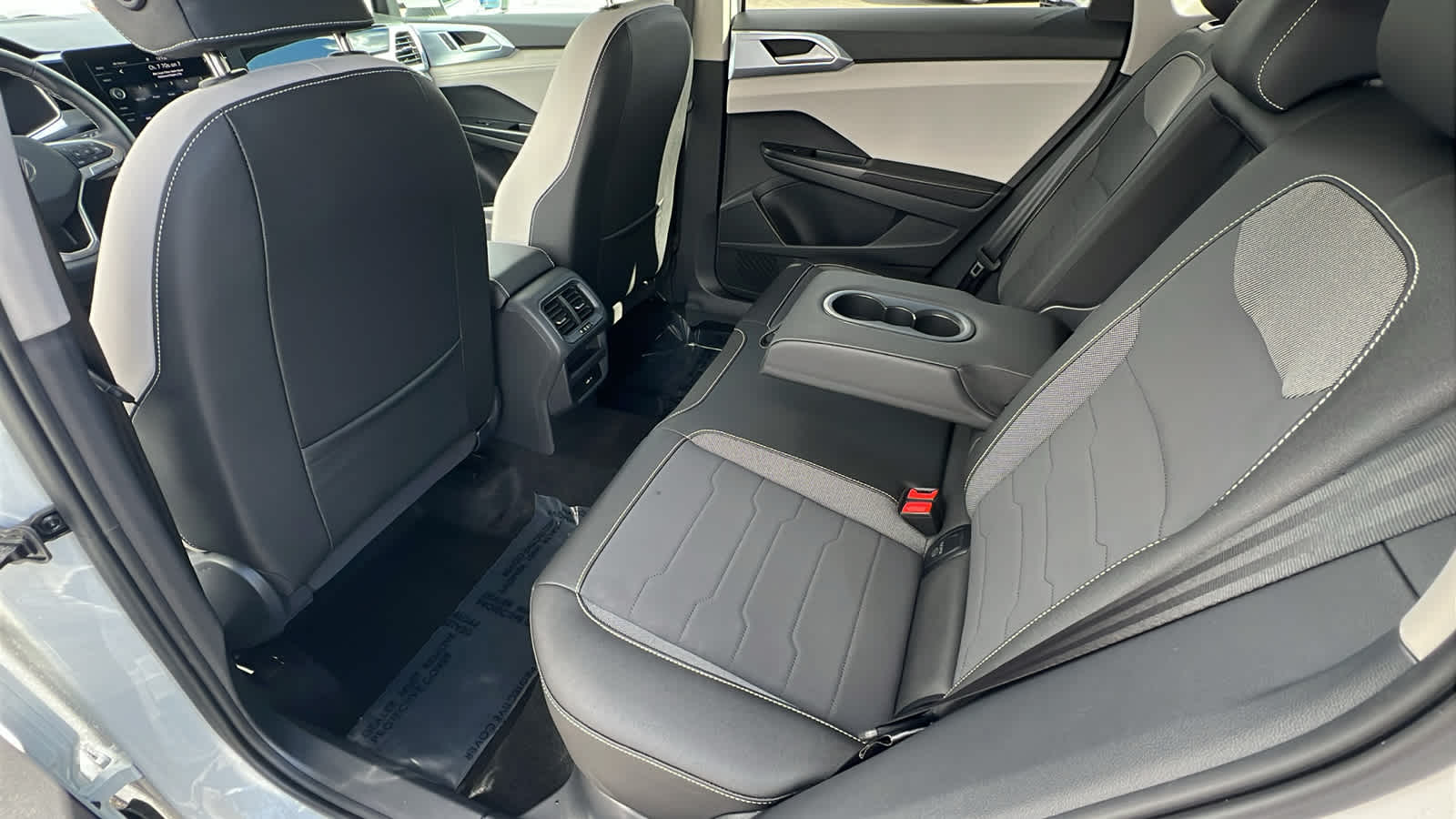 Thumbnail: 2025 Volkswagen Taos - 24