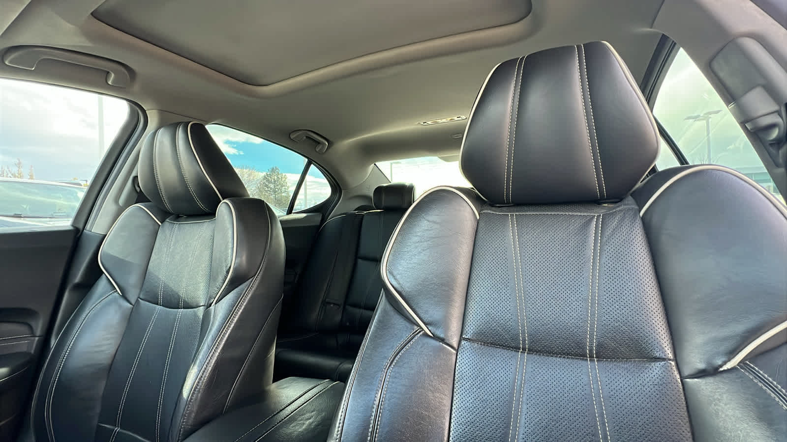 Thumbnail: 2018 Acura TLX - 11