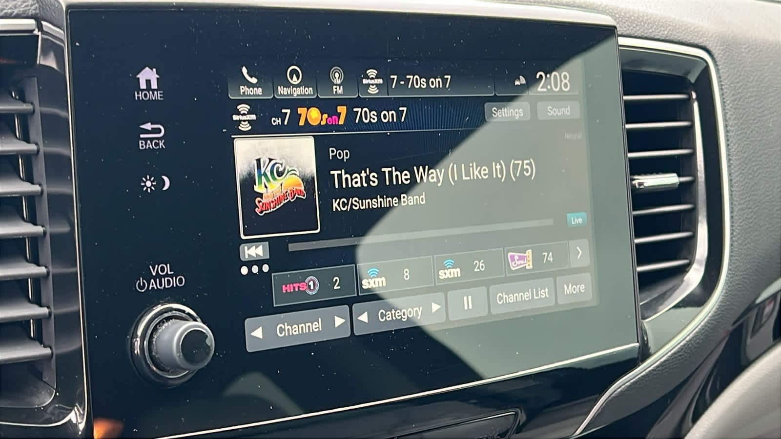 Thumbnail: 2019 Honda Pilot - 15