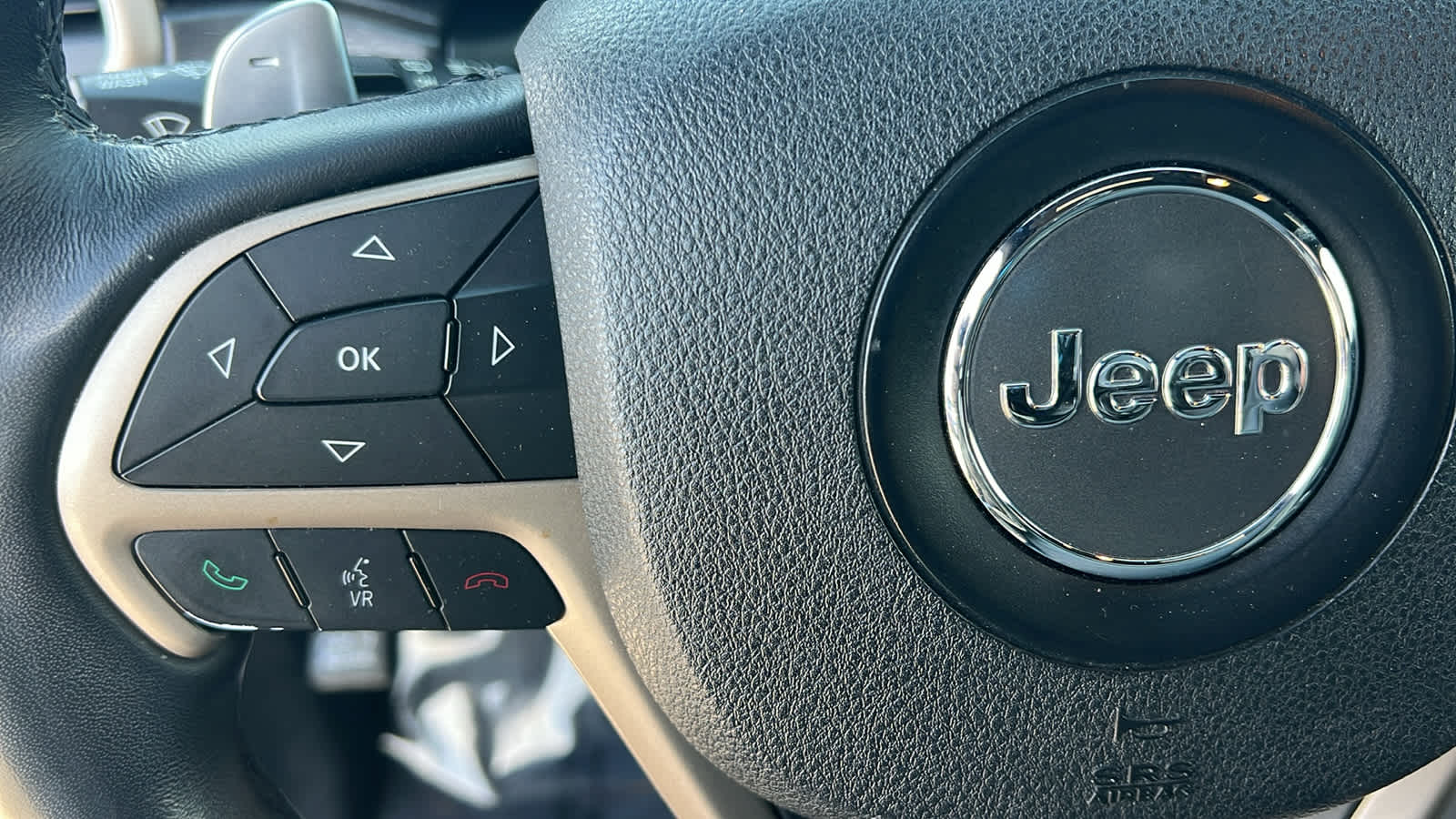 Thumbnail: 2015 Jeep Grand Cherokee - 19