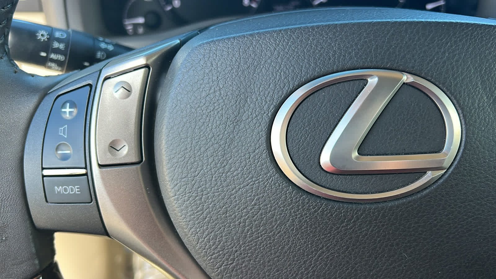 Thumbnail: 2015 Lexus RX - 19