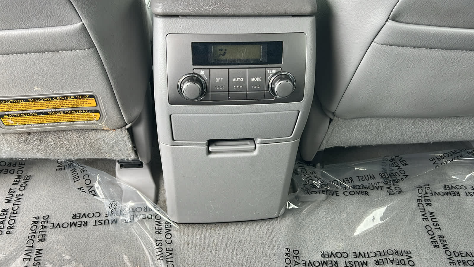 Thumbnail: 2010 Toyota Highlander - 25