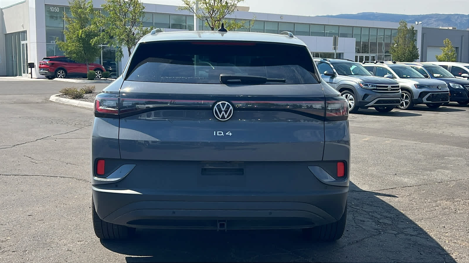 Thumbnail: 2023 Volkswagen ID.4 - 6
