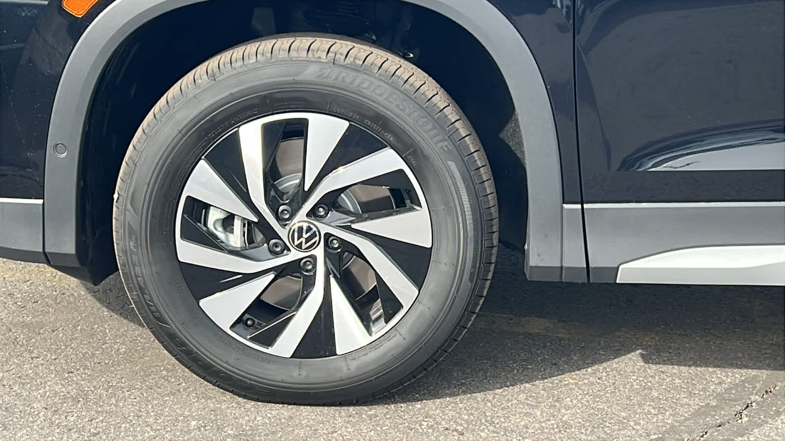 Thumbnail: 2026 Volkswagen Tiguan - 9