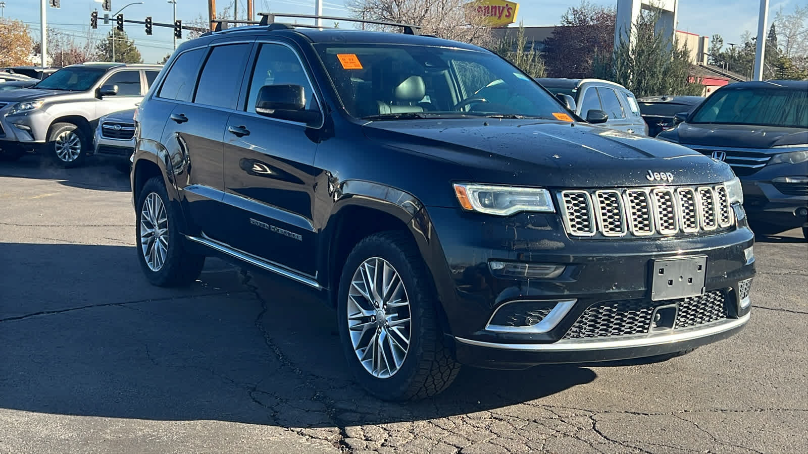 2018 Jeep Grand Cherokee Summit photo 3