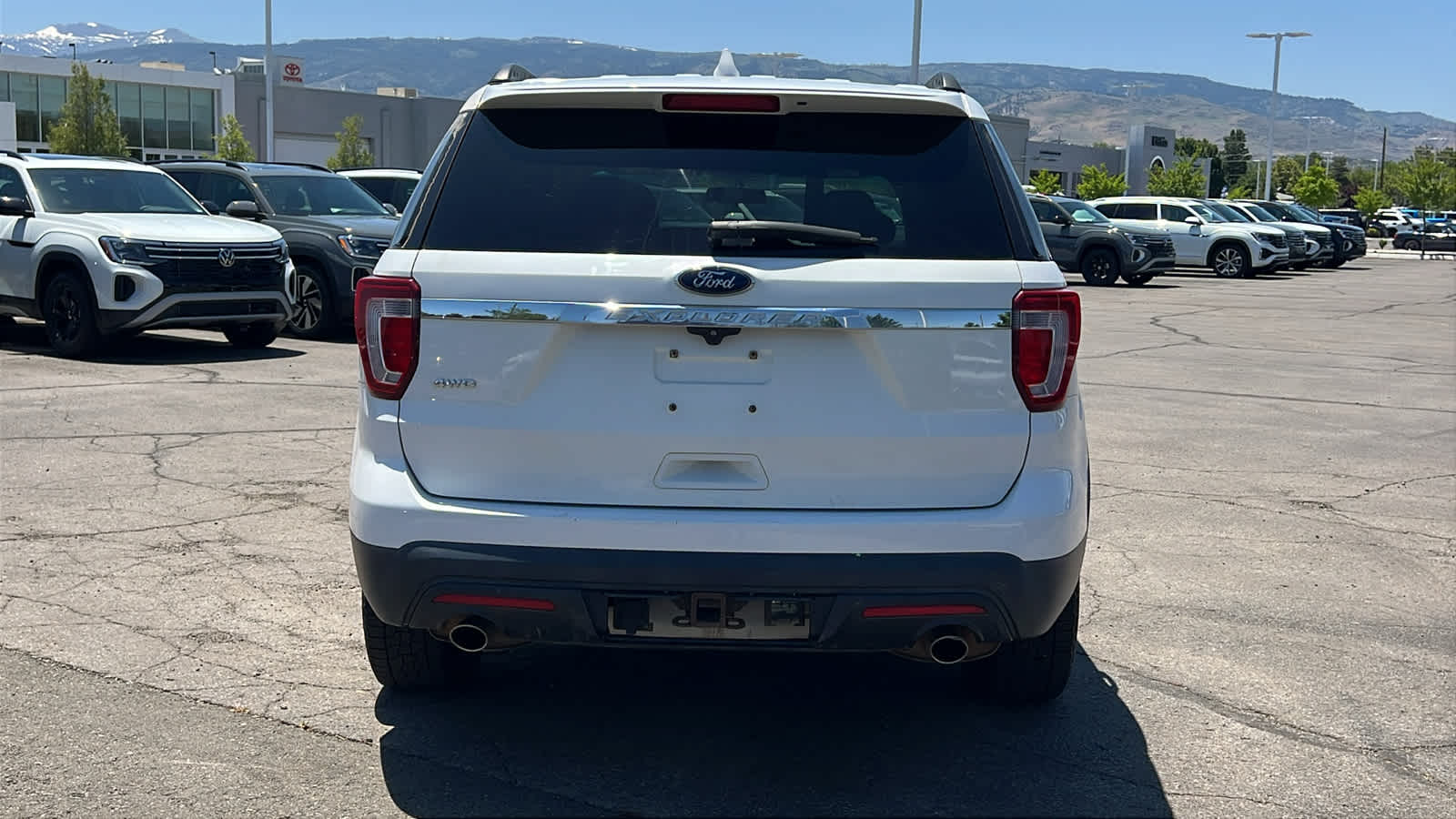 2016 Ford Explorer Base 6