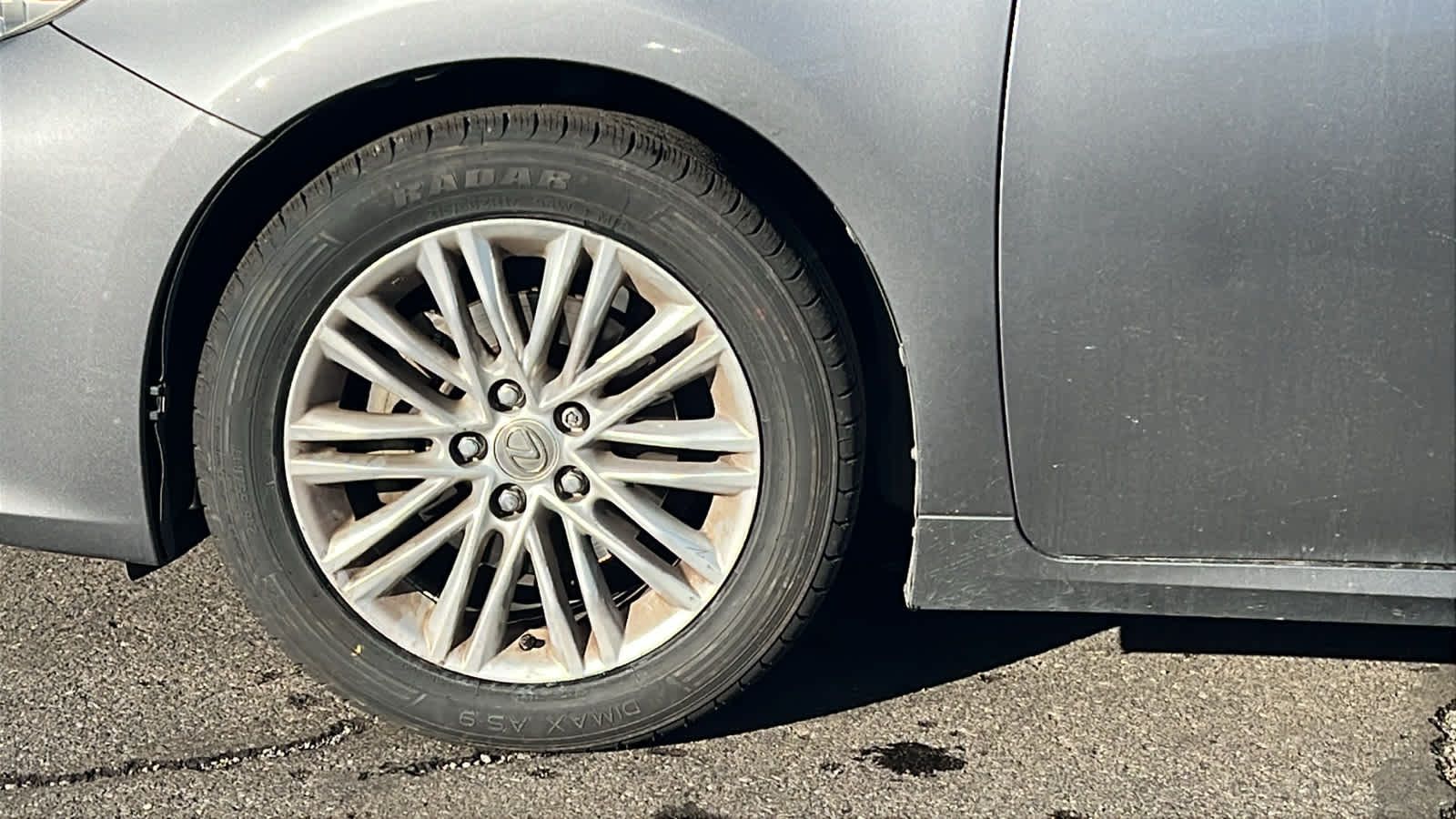 Thumbnail: 2013 Lexus ES - 9